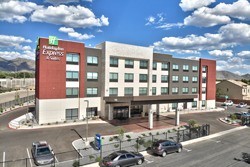 Holiday Inn Express & Suites